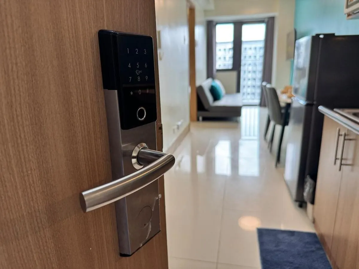 Shore 3 Residences Room 1659 Infront Of Sm Moa Manila 0*,  Philippines